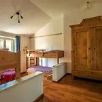 Prázdninový dům Mezzaluna Private Pool,ac,wifi,5km From Alba Biglini