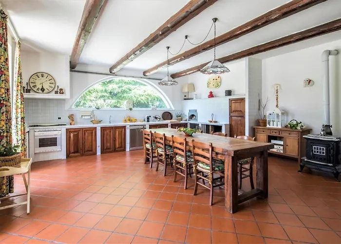 別荘 Mezzaluna Private Pool,ac,wifi,5km From Alba *
